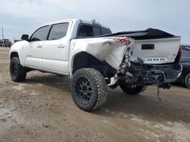 3TMCZ5AN6KM230619 - 2019 TOYOTA TACOMA DOUBLE CAB WHITE photo 2