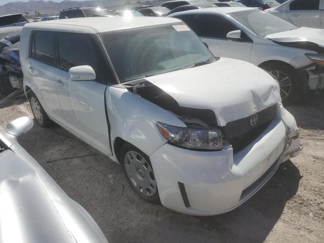 JTLKE50E581027806 - 2008 TOYOTA SCION XB WHITE photo 4