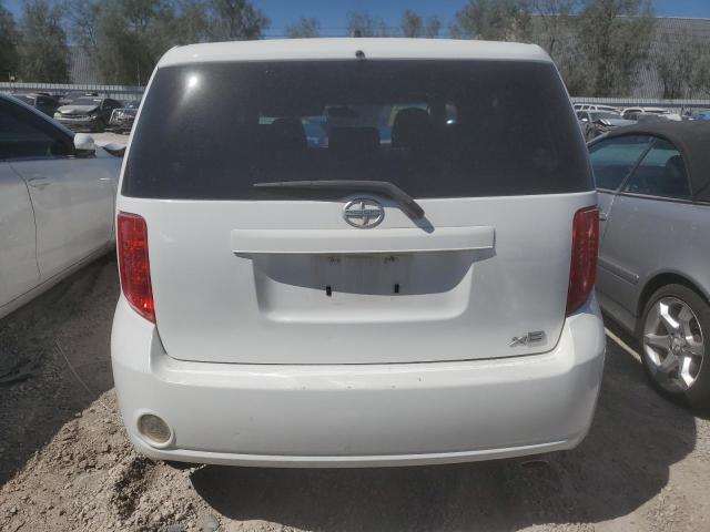 JTLKE50E581027806 - 2008 TOYOTA SCION XB WHITE photo 6
