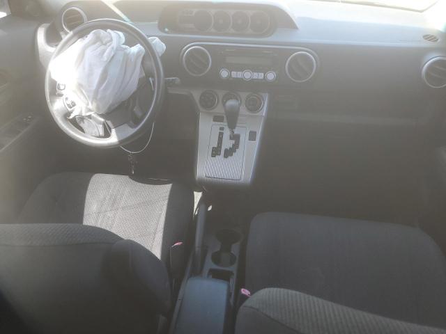 JTLKE50E581027806 - 2008 TOYOTA SCION XB WHITE photo 8