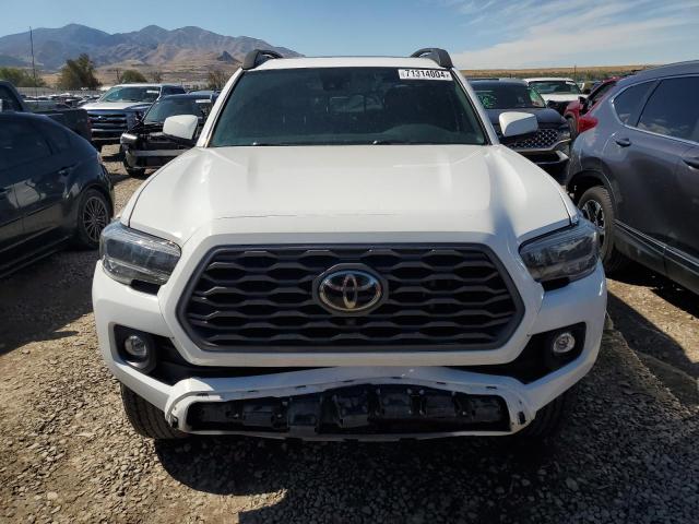 3TMDZ5BN8MM101478 - 2021 TOYOTA TACOMA DOUBLE CAB WHITE photo 5