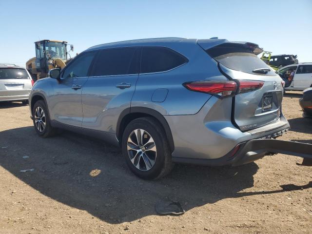 5TDHZRAH3NS116234 - 2022 TOYOTA HIGHLANDER XLE GRAY photo 2