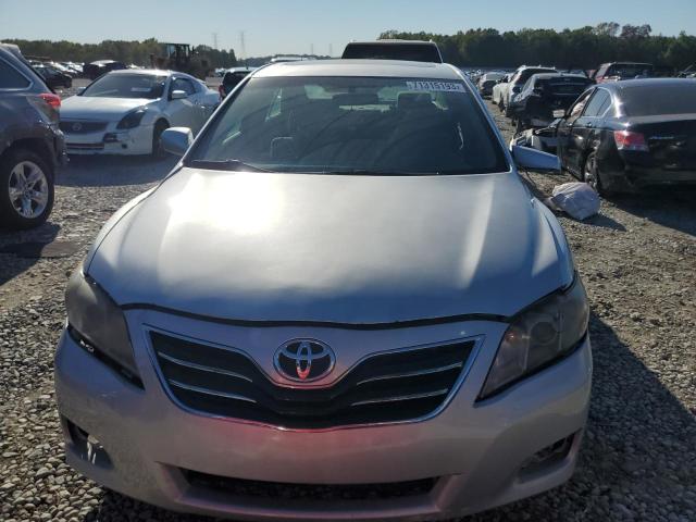 4T4BF3EK2BR133777 - 2011 TOYOTA CAMRY BASE SILVER photo 5