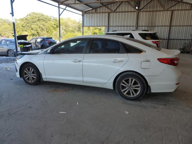 5NPE24AF8FH215261 - 2015 HYUNDAI SONATA SE WHITE photo 2