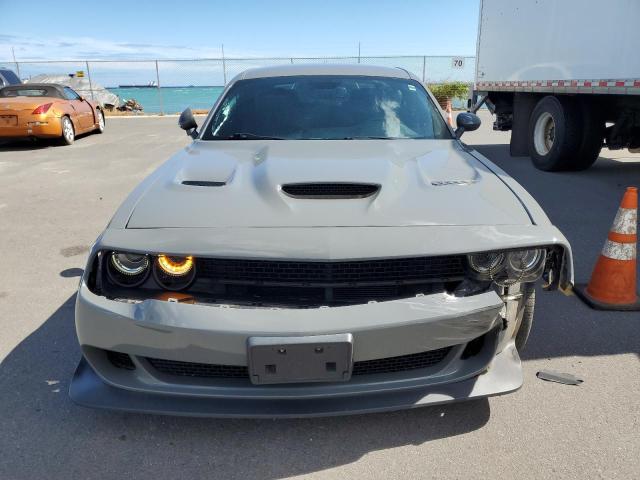 2C3CDZFJ6KH642554 - 2019 DODGE CHALLENGER R/T SCAT PACK GRAY photo 5