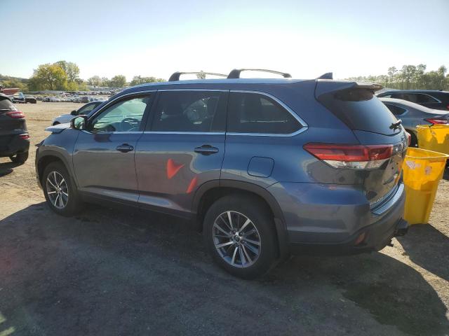 5TDJZRFH1KS708964 - 2019 TOYOTA HIGHLANDER SE BLUE photo 2