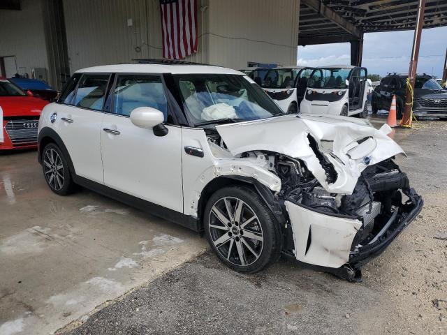 WMW53DK01R2U66732 - 2024 MINI COOPER S WHITE photo 4