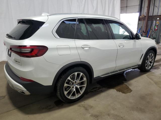 5UXCR6C02P9P94263 - 2023 BMW X5 XDRIVE40I WHITE photo 3