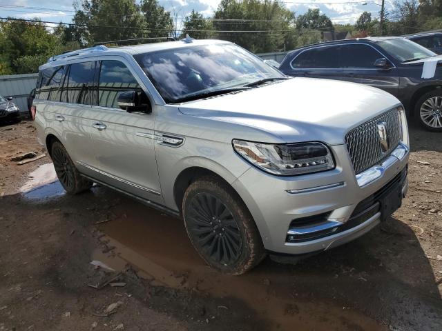 5LMJJ2LT2KEL13004 - 2019 LINCOLN NAVIGATOR RESERVE SILVER photo 4