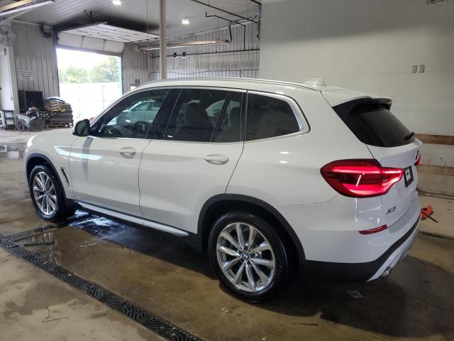 5UXTR9C50JLD89349 - 2018 BMW X3 XDRIVE30I WHITE photo 2