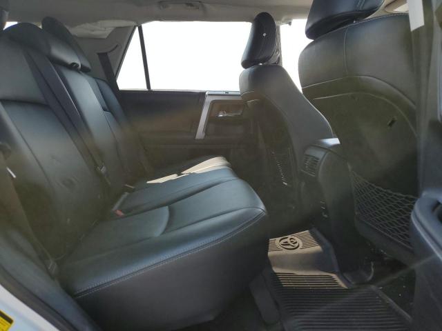JTEBU5JR7J5578264 - 2018 TOYOTA 4RUNNER SR5/SR5 PREMIUM თეთრი ფოტო 11