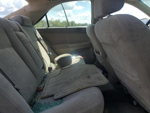 4T1BE32K42U107814 - 2002 TOYOTA CAMRY LE WHITE photo 10