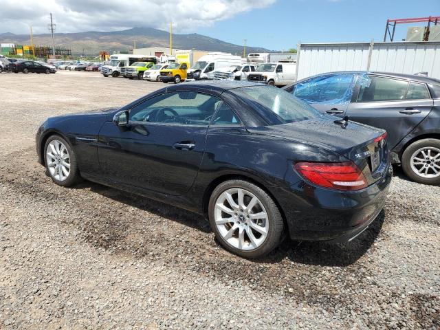 WDDPK3JA0KF164646 - 2019 MERCEDES-BENZ SLC 300 BLACK photo 2