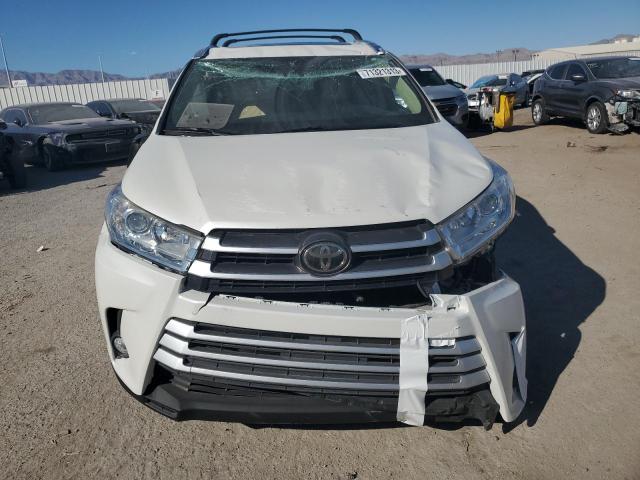 5TDJZRFH4HS510758 - 2017 TOYOTA HIGHLANDER SE WHITE photo 5