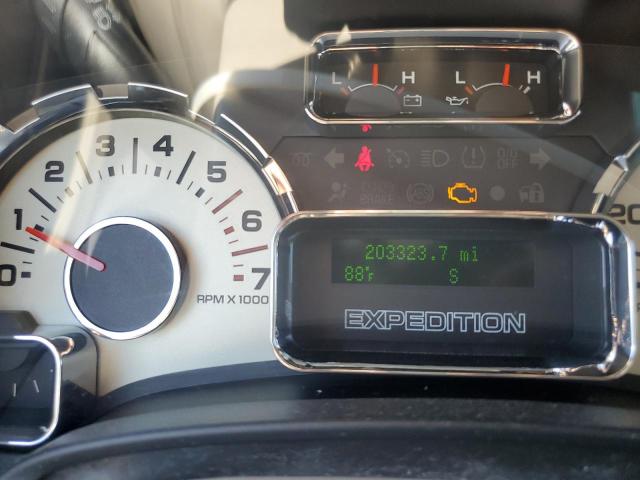 1FMFU15588LA27090 - 2008 FORD EXPEDITION XLT WHITE photo 9