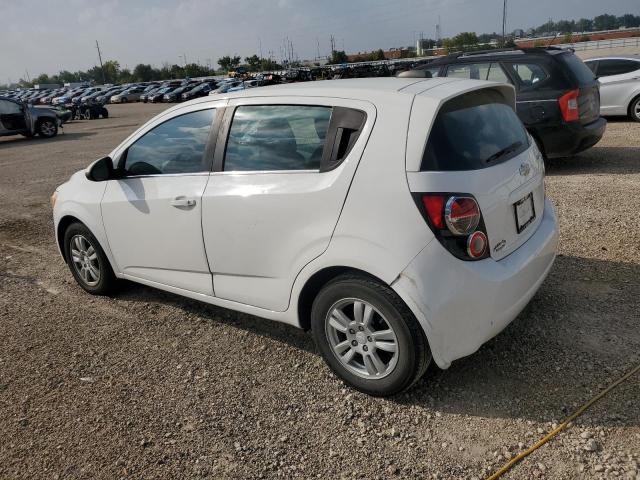 1G1JC6SH6F4155048 - 2015 CHEVROLET SONIC LT თეთრი ფოტო 2