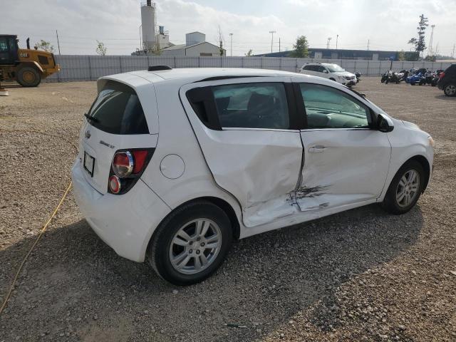 1G1JC6SH6F4155048 - 2015 CHEVROLET SONIC LT თეთრი ფოტო 3
