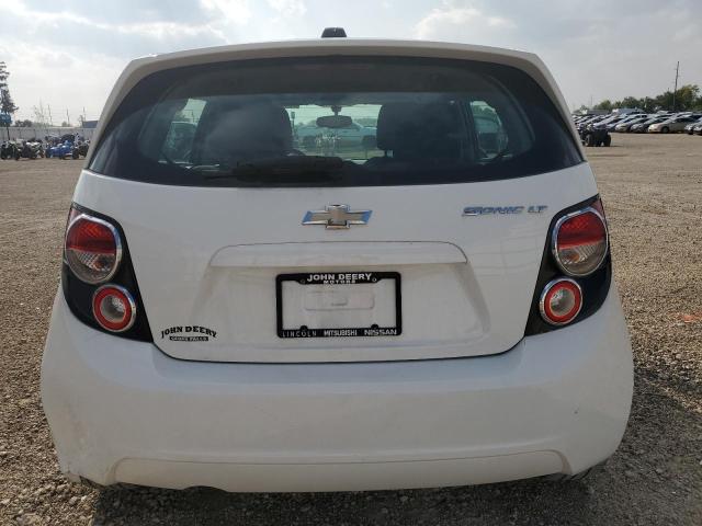 1G1JC6SH6F4155048 - 2015 CHEVROLET SONIC LT თეთრი ფოტო 6