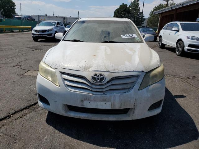 4T4BF3EK5AR045191 - 2010 TOYOTA CAMRY BASE Biały zdjęcie 5