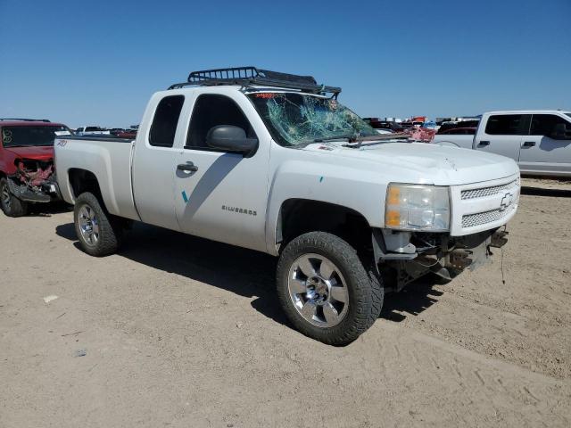 1GCRCREA3BZ408530 - 2011 CHEVROLET SILVERADO C1500  LS WHITE photo 4