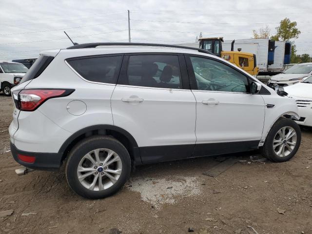 1FMCU0HD9JUA52581 - 2018 FORD ESCAPE SEL WHITE photo 3