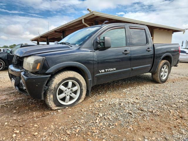2010 NISSAN TITAN XE, 