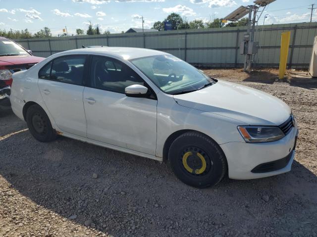 3VWD17AJ6EM417378 - 2014 VOLKSWAGEN JETTA SE WHITE photo 4