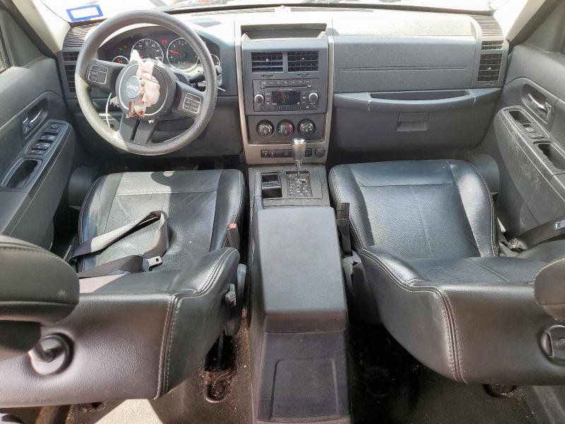 1C4PJLAK3CW144771 - 2012 JEEP LIBERTY SPORT SILVER photo 8