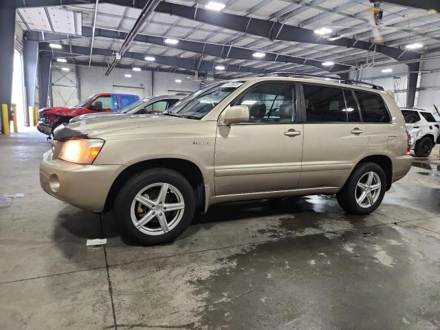 2004 TOYOTA HIGHLANDER, 