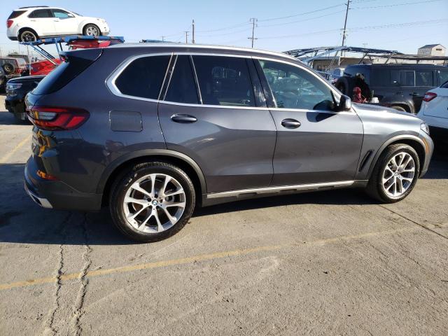 5UXCR6C01N9J33031 - 2022 BMW X5 XDRIVE40I GRAY photo 3