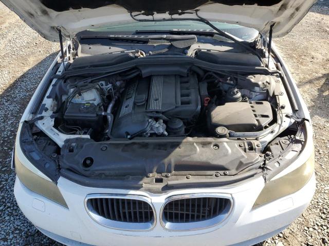 WBANA53565B856886 - 2005 BMW 525 I WHITE photo 11