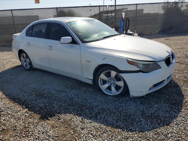 WBANA53565B856886 - 2005 BMW 525 I WHITE photo 4