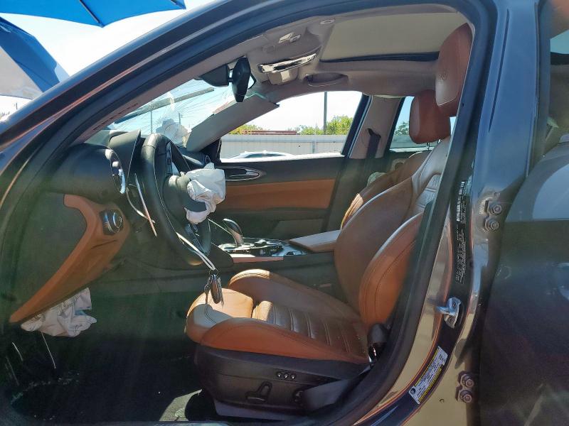ZARFAECN1J7583432 - 2018 ALFA ROMEO GIULIA TI Szary zdjęcie 7