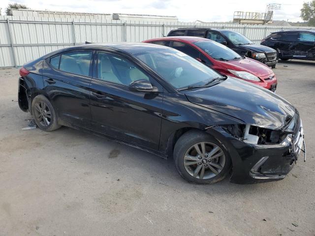 5NPD84LF5HH015710 - 2017 HYUNDAI ELANTRA SE BLACK photo 4