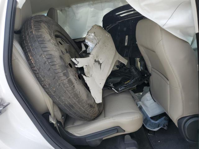 1FMCU9HD3JUB30471 - 2018 FORD ESCAPE SEL თეთრი ფოტო 11