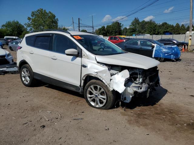 1FMCU9GDXJUA15142 - 2018 FORD ESCAPE SE 白色 照片 4