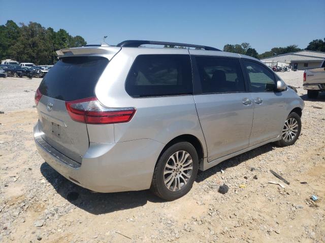 5TDYZ3DC3LS085268 - 2020 TOYOTA SIENNA XLE SILVER photo 3