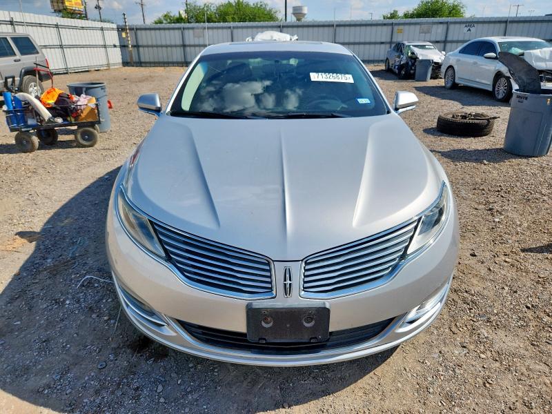 3LN6L2GK1GR613027 - 2016 LINCOLN MKZ SILVER photo 5