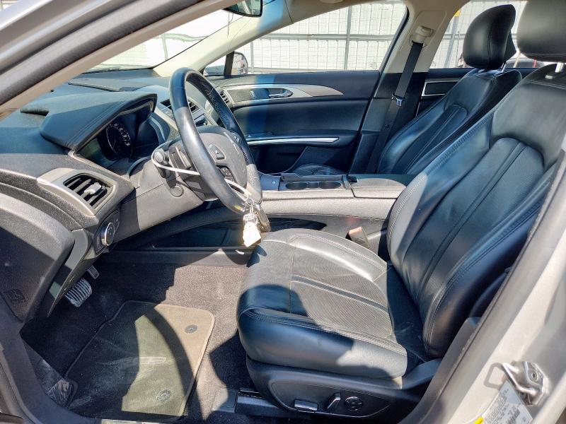 3LN6L2GK1GR613027 - 2016 LINCOLN MKZ SILVER photo 7