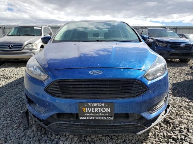 1FADP3FE1JL246725 - 2018 FORD FOCUS SE BLUE photo 5