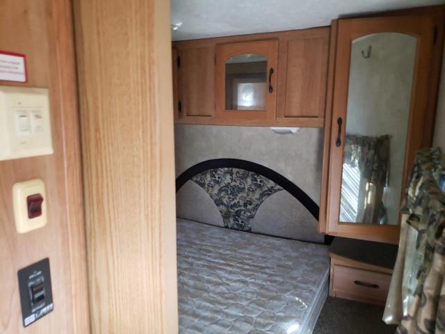 4YDT3112X81534426 - 2008 KEYSTONE SPRINTER WHITE photo 5