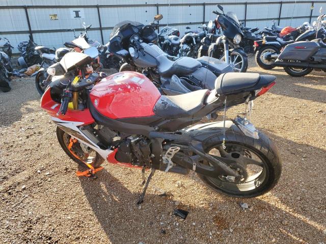 JS1GR7MA0B2100598 - 2011 SUZUKI GSX750 RED photo 2