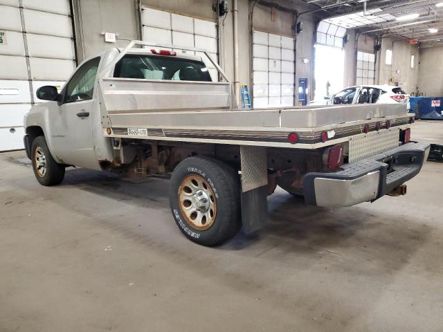 1GCEC14X97Z630437 - 2007 CHEVROLET SILVERADO C1500 CLASSIC SILVER photo 2