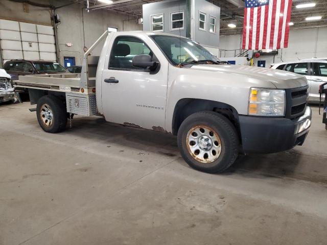 1GCEC14X97Z630437 - 2007 CHEVROLET SILVERADO C1500 CLASSIC SILVER photo 4