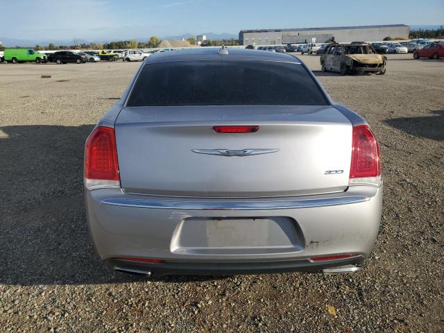 2C3CCAAG3FH920784 - 2015 CHRYSLER 300 LIMITED SILVER photo 6