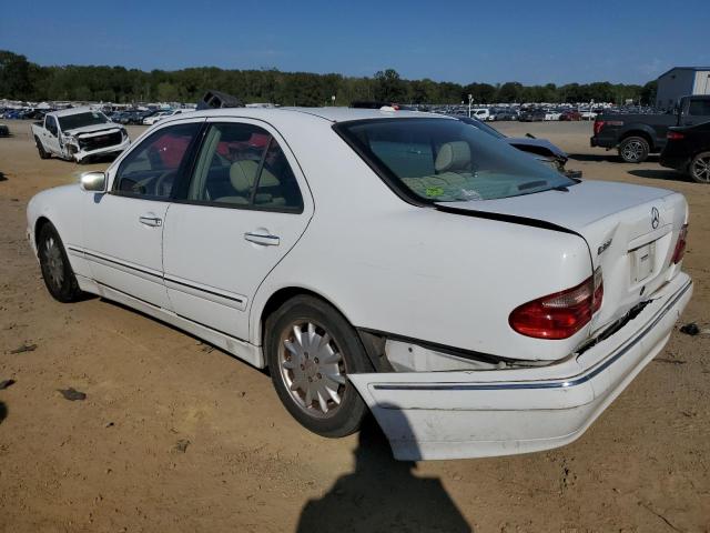 WDBJF65J31B208286 - 2001 MERCEDES-BENZ E 320 WHITE photo 2