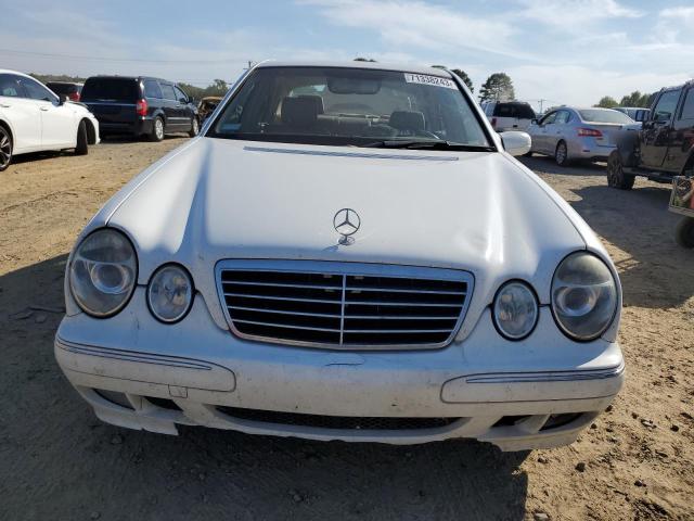 WDBJF65J31B208286 - 2001 MERCEDES-BENZ E 320 WHITE photo 5