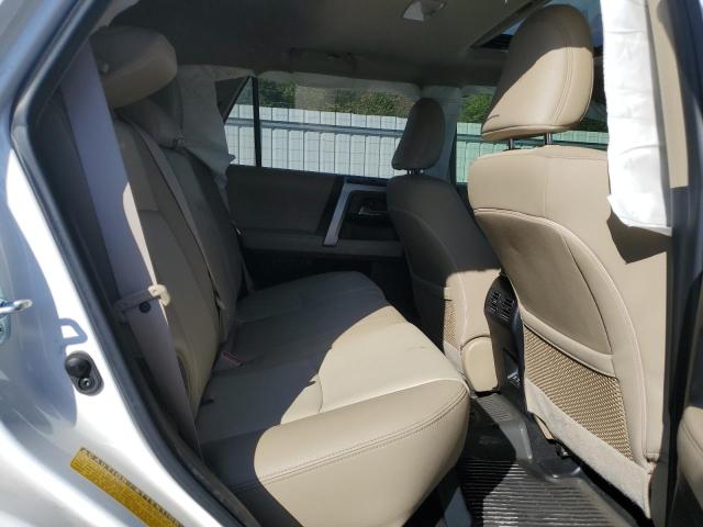 JTEBU5JR8L5769565 - 2020 TOYOTA 4RUNNER SR5/SR5 PREMIUM 白色 照片 11