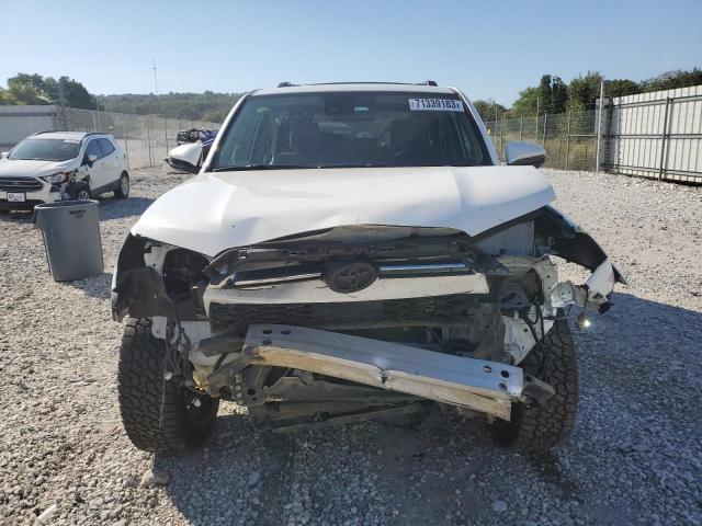 JTEBU5JR8L5769565 - 2020 TOYOTA 4RUNNER SR5/SR5 PREMIUM 白色 照片 5