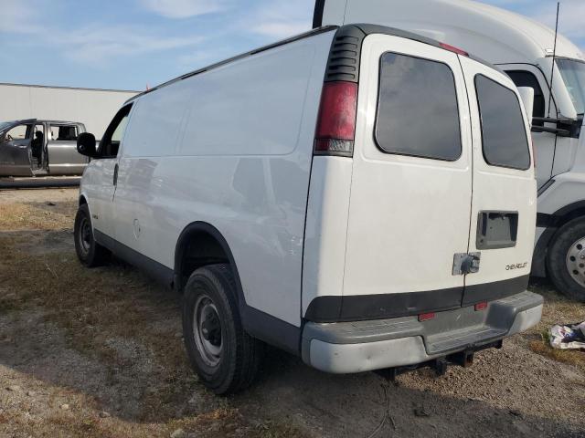 1GCHG35R721244748 - 2002 CHEVROLET EXPRESS G3 WHITE photo 2